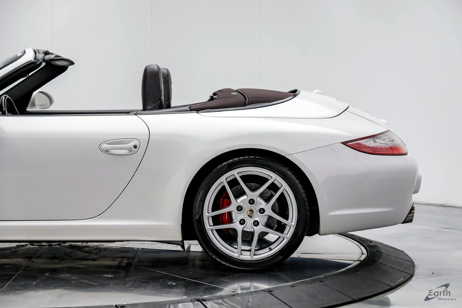 2011 Porsche 911 Carrera S Cabriolet (997.2), 10/28