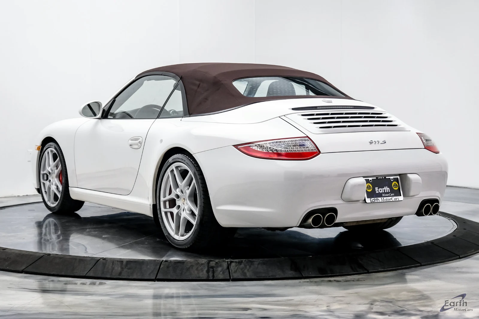 2011 Porsche 911 Carrera S Cabriolet (997.2), 12/28