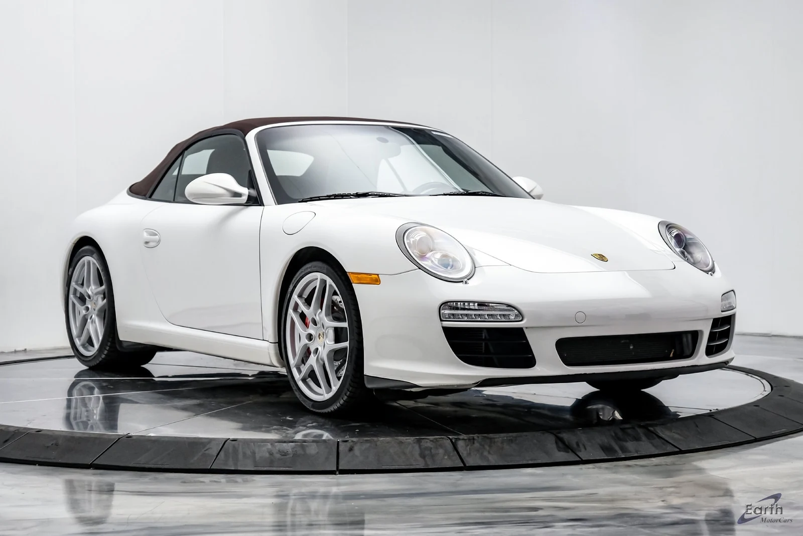 2011 Porsche 911 Carrera S Cabriolet (997.2), 27/28