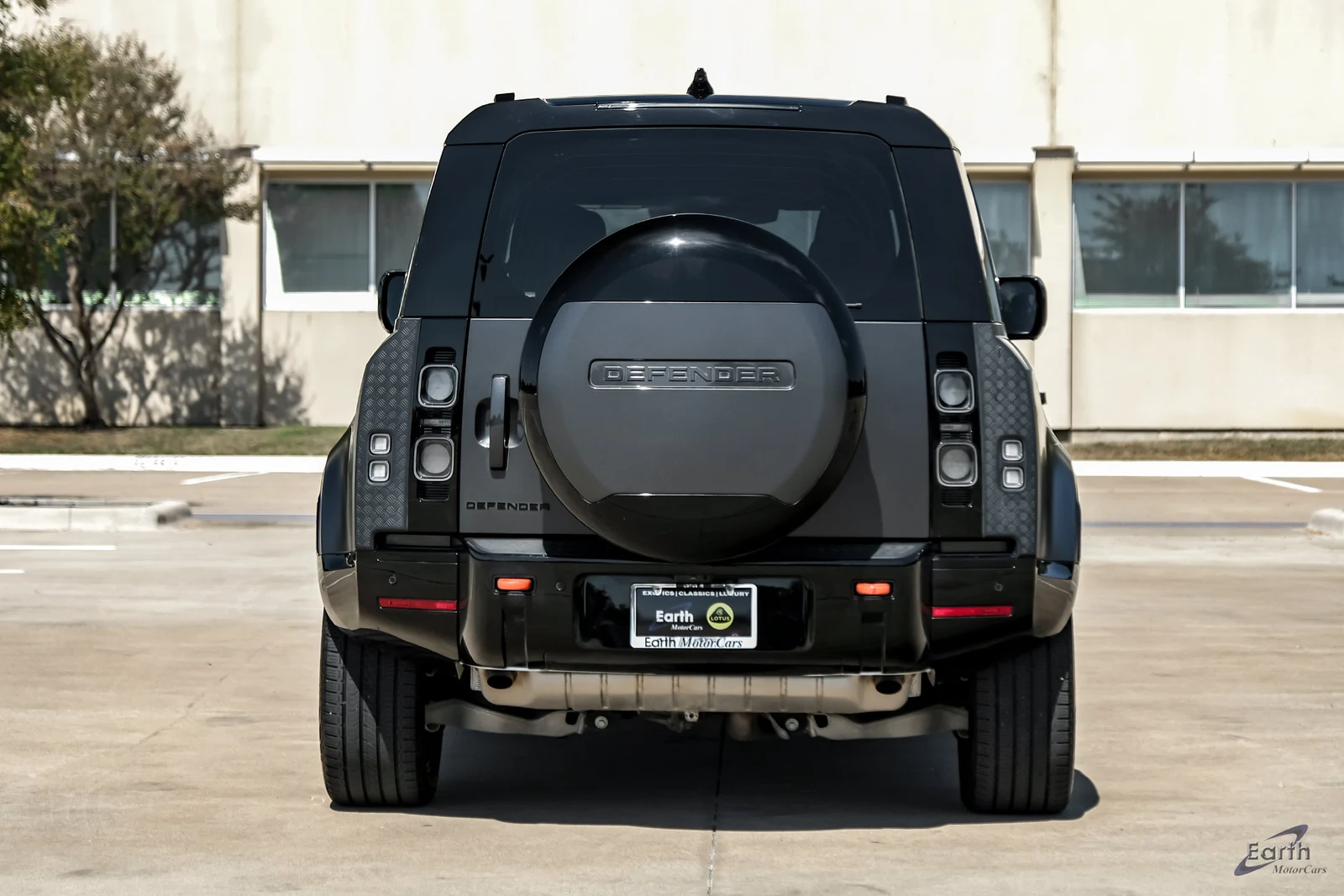 2024 Land Rover Defender 110 X (L663), 10/29