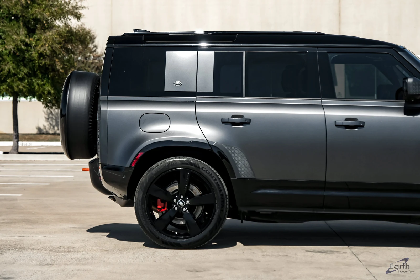 2024 Land Rover Defender 110 X (L663), 19/29