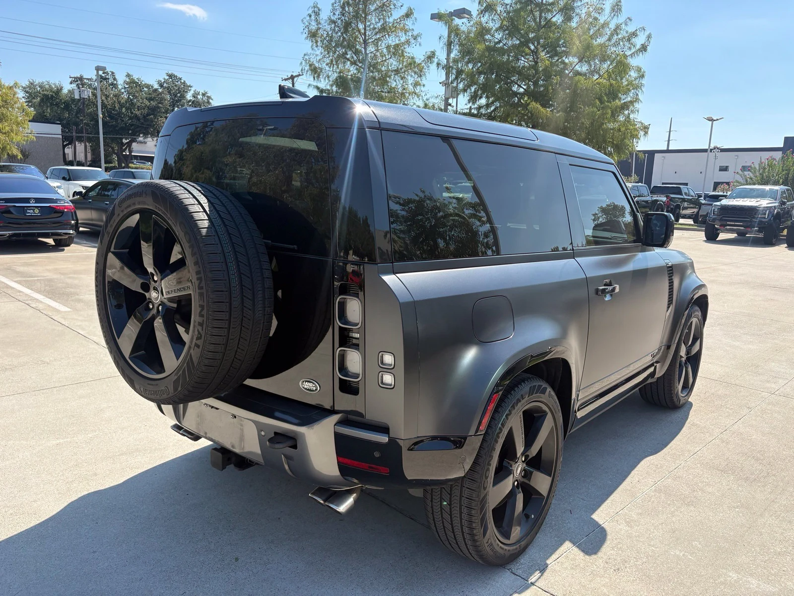 2023 Land Rover Defender 90 V8 (L663), 4/5