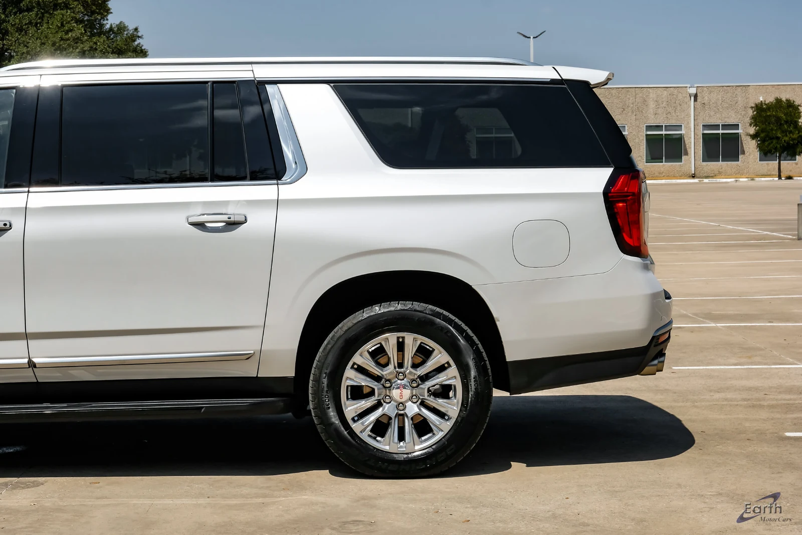 2024 GMC Yukon XL Denali, 7/28