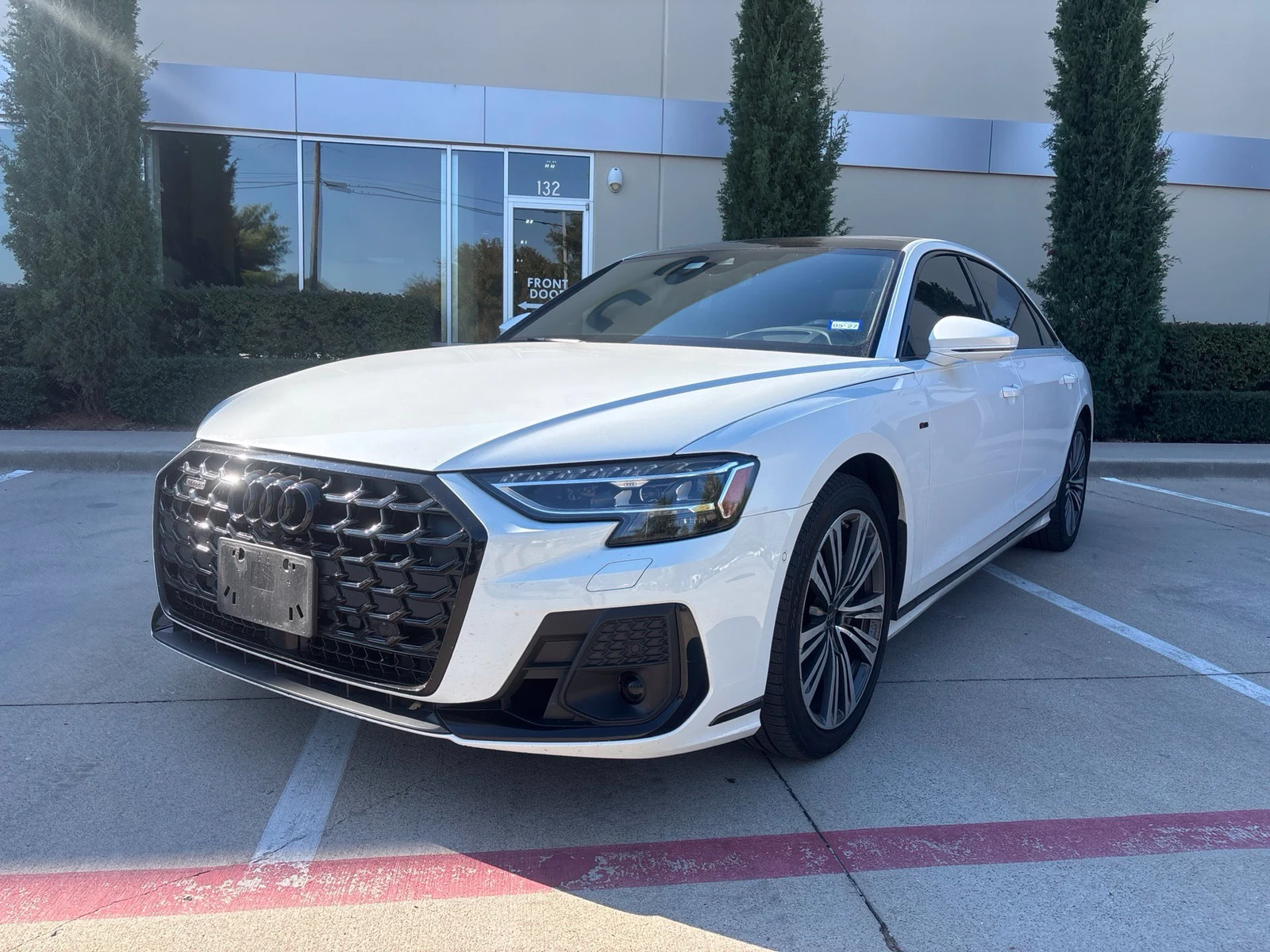 2023 Audi A8 L 55 quattro (D5), 2/9