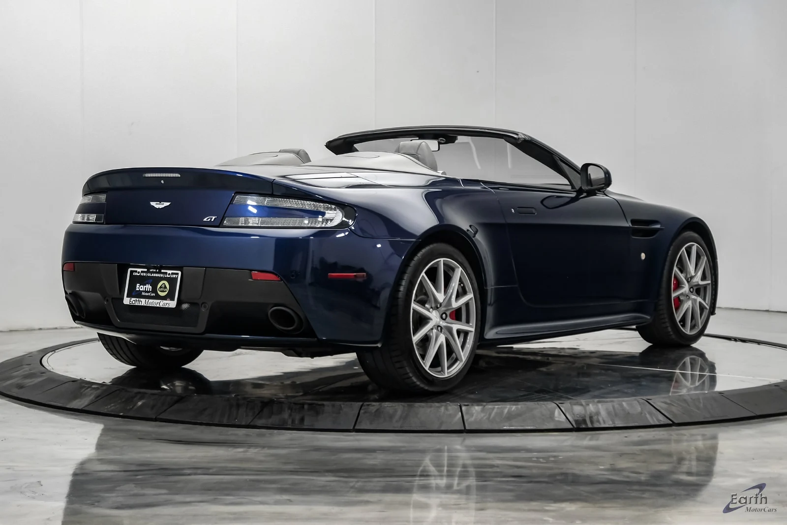 2015 Aston Martin V8 Vantage Roadster, 19/28