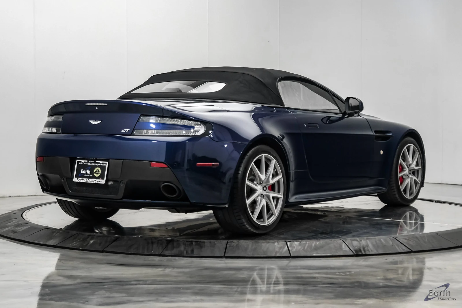 2015 Aston Martin V8 Vantage Roadster, 20/28