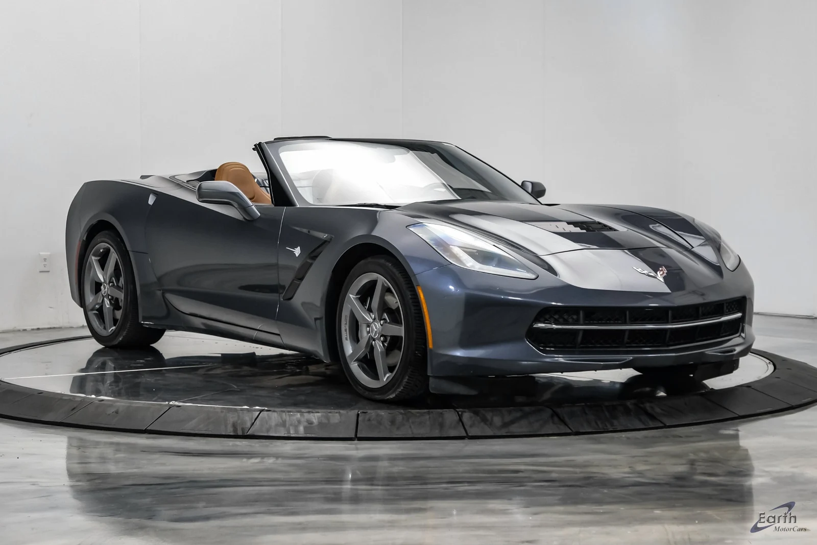 2014 Chevrolet Corvette Stingray Convertible (C7), 27/28