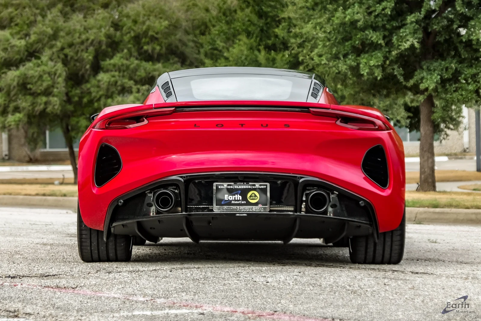2027 Lotus Emira V6 SE, 12/29