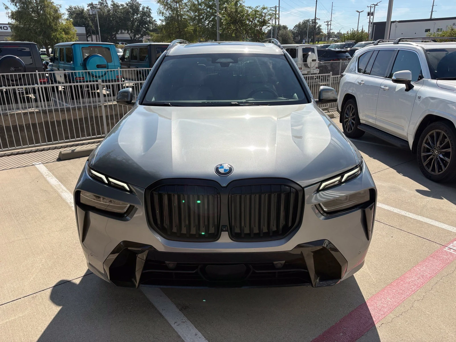 2023 BMW X7 xDrive40i (G07), 2/8