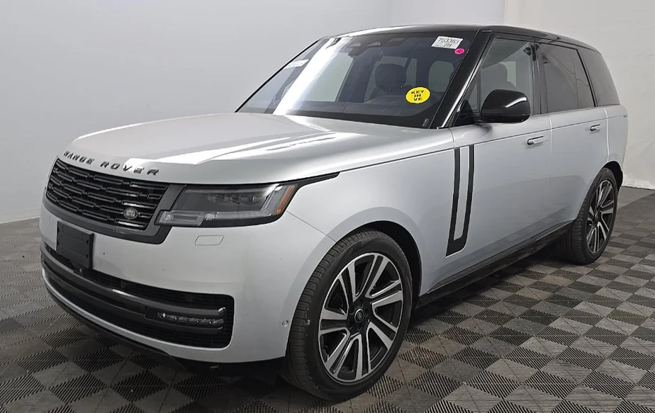 2023 Land Rover Range Rover SE (L460) for sale at Earth MotorCars