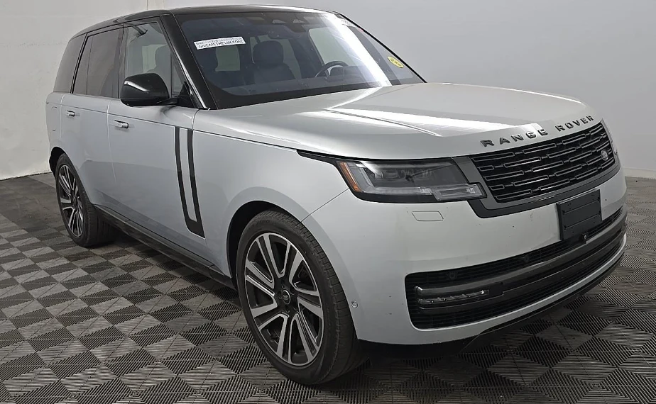 2023 Land Rover Range Rover SE (L460), 2/7