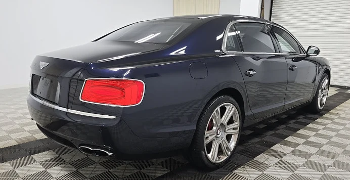 2018 Bentley Flying Spur V8 S, 2/8