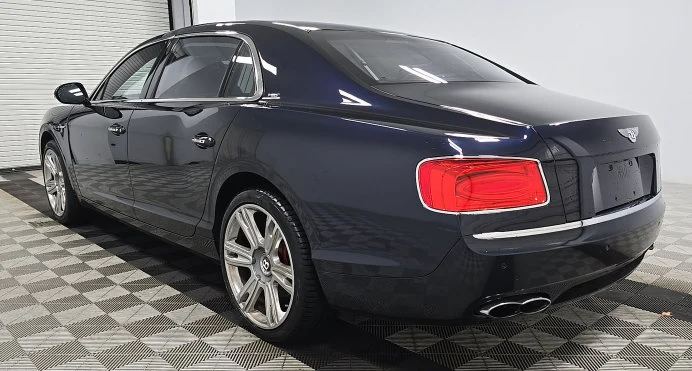 2018 Bentley Flying Spur V8 S, 3/8