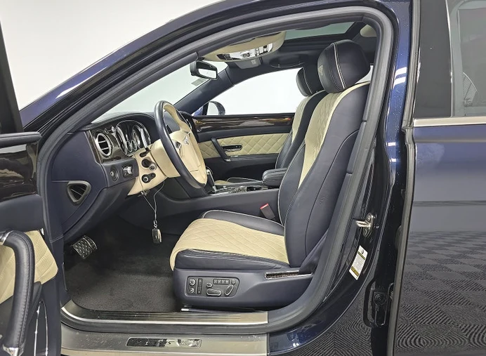 2018 Bentley Flying Spur V8 S, 5/8