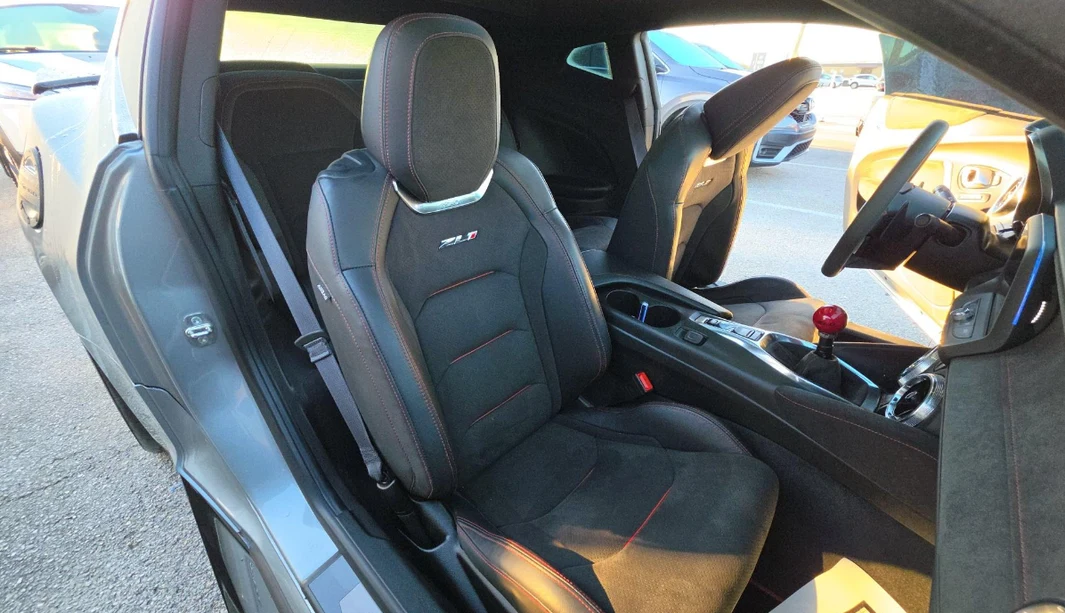 2023 Chevrolet Camaro ZL1, 6/8