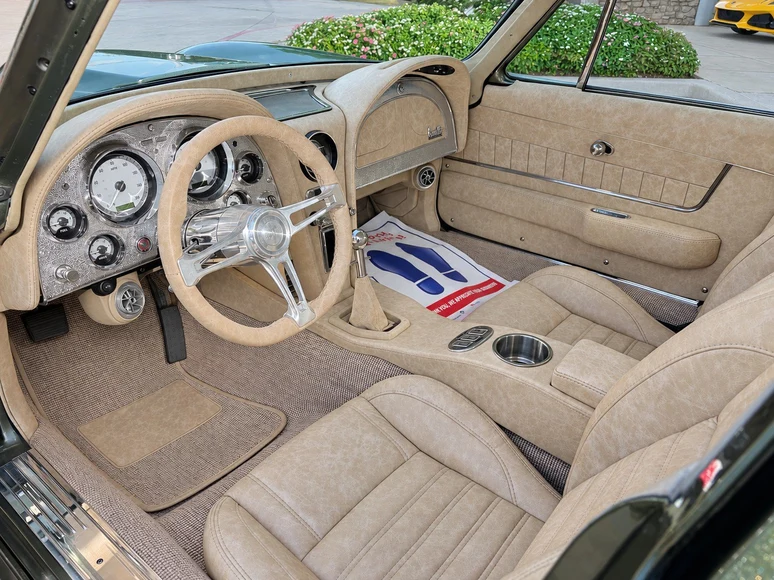 1963 Chevrolet Corvette Split-Window LT4 (C2), 3/4