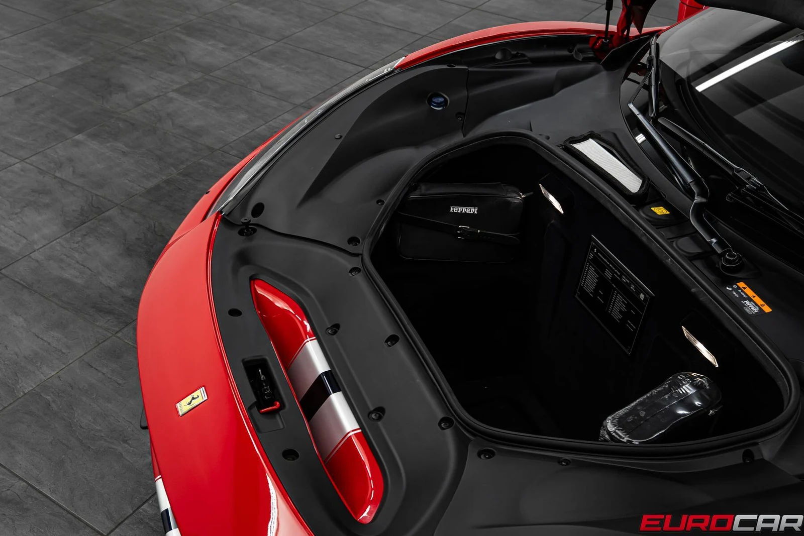 2019 Ferrari 488 Pista, 11/20