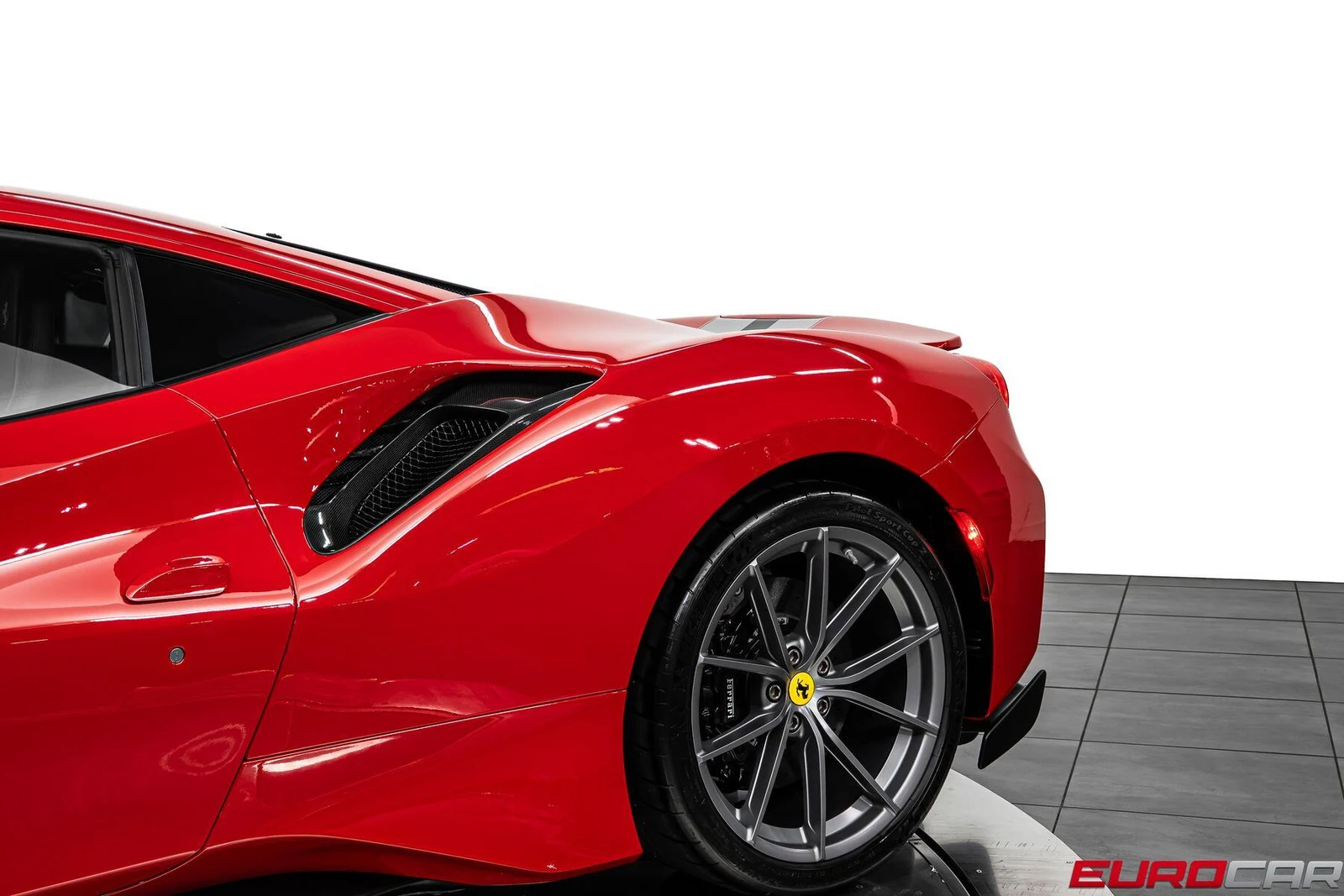 2019 Ferrari 488 Pista, 19/20