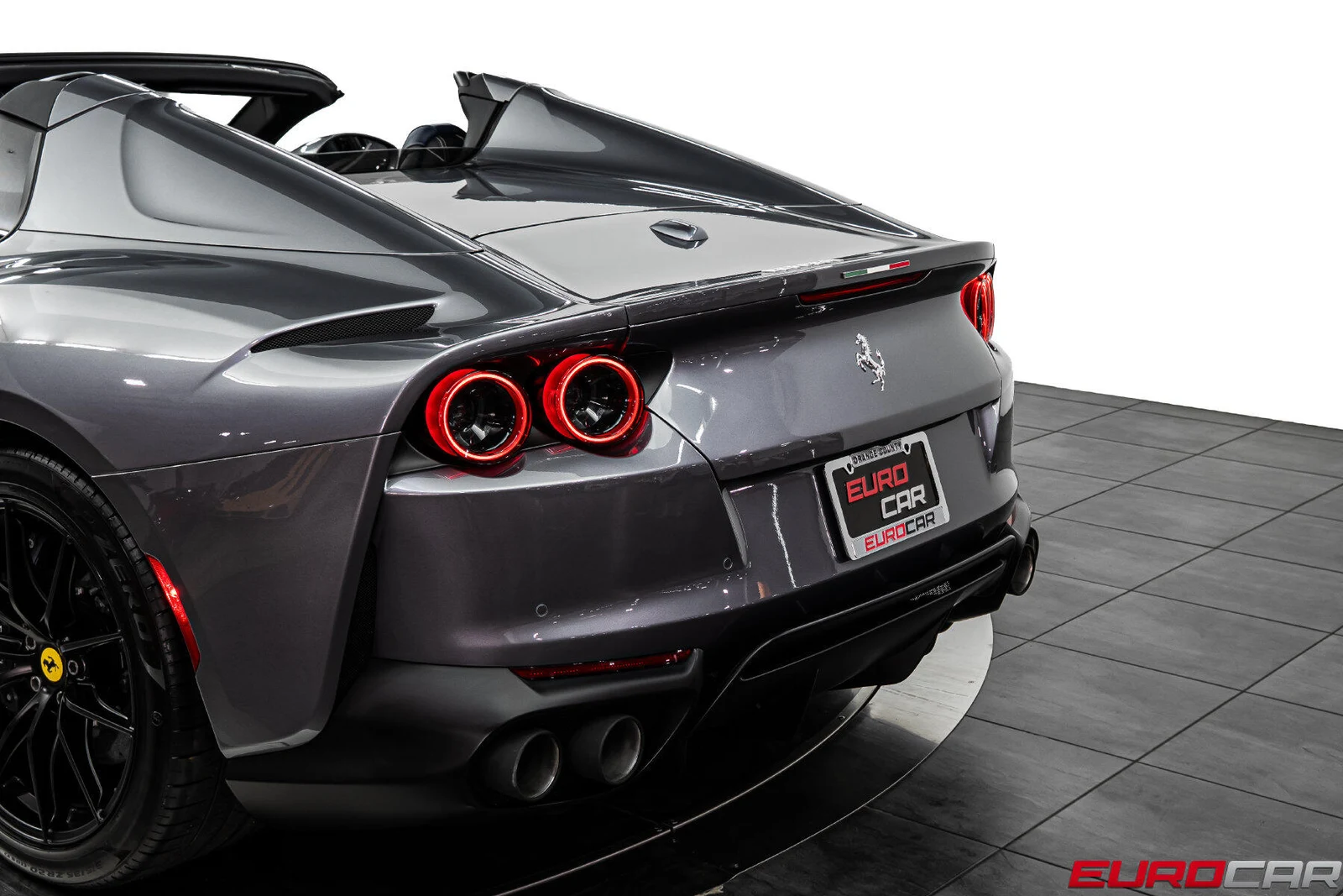 2022 Ferrari 812 GTS, 19/20
