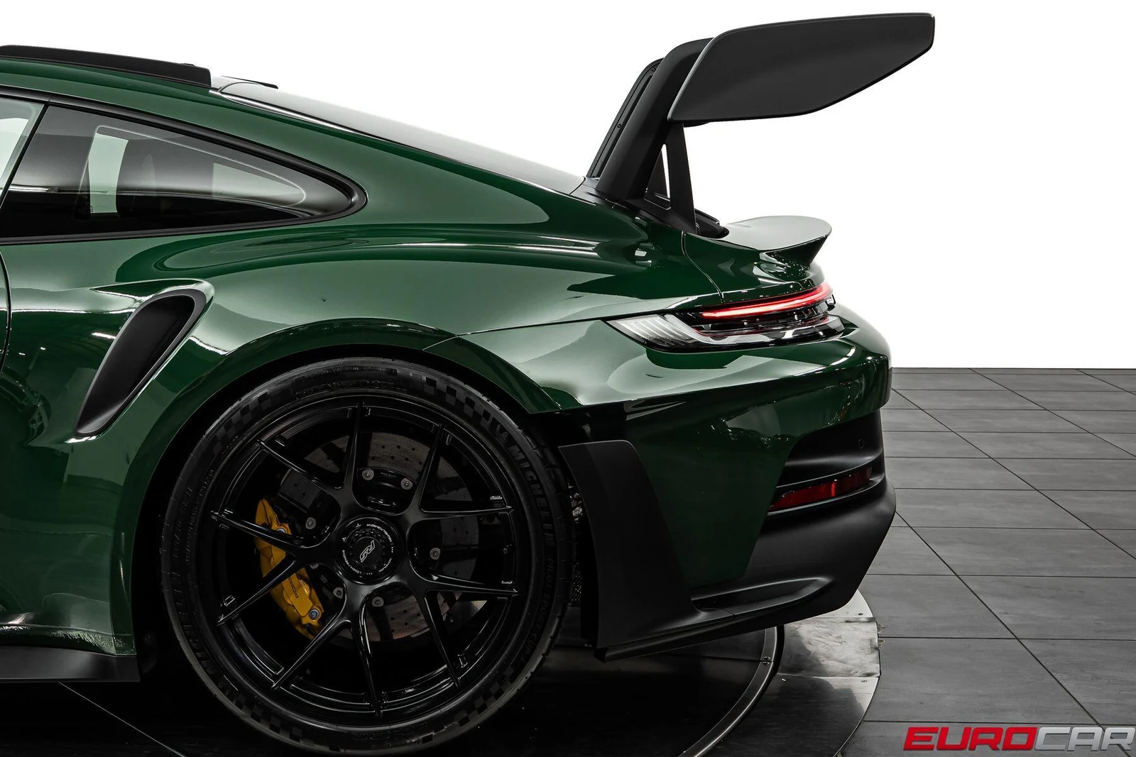2025 Porsche 911 (992.1) GT3 RS Weissach, 19/20