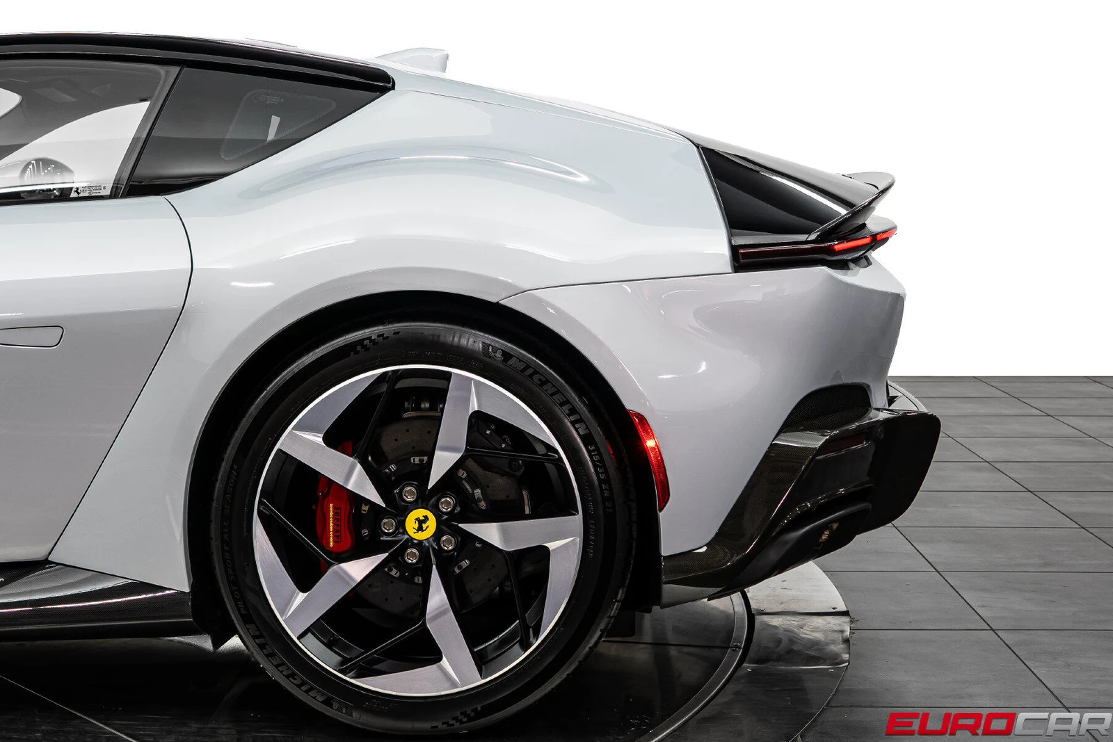 2025 Ferrari 12Cilindri, 19/20