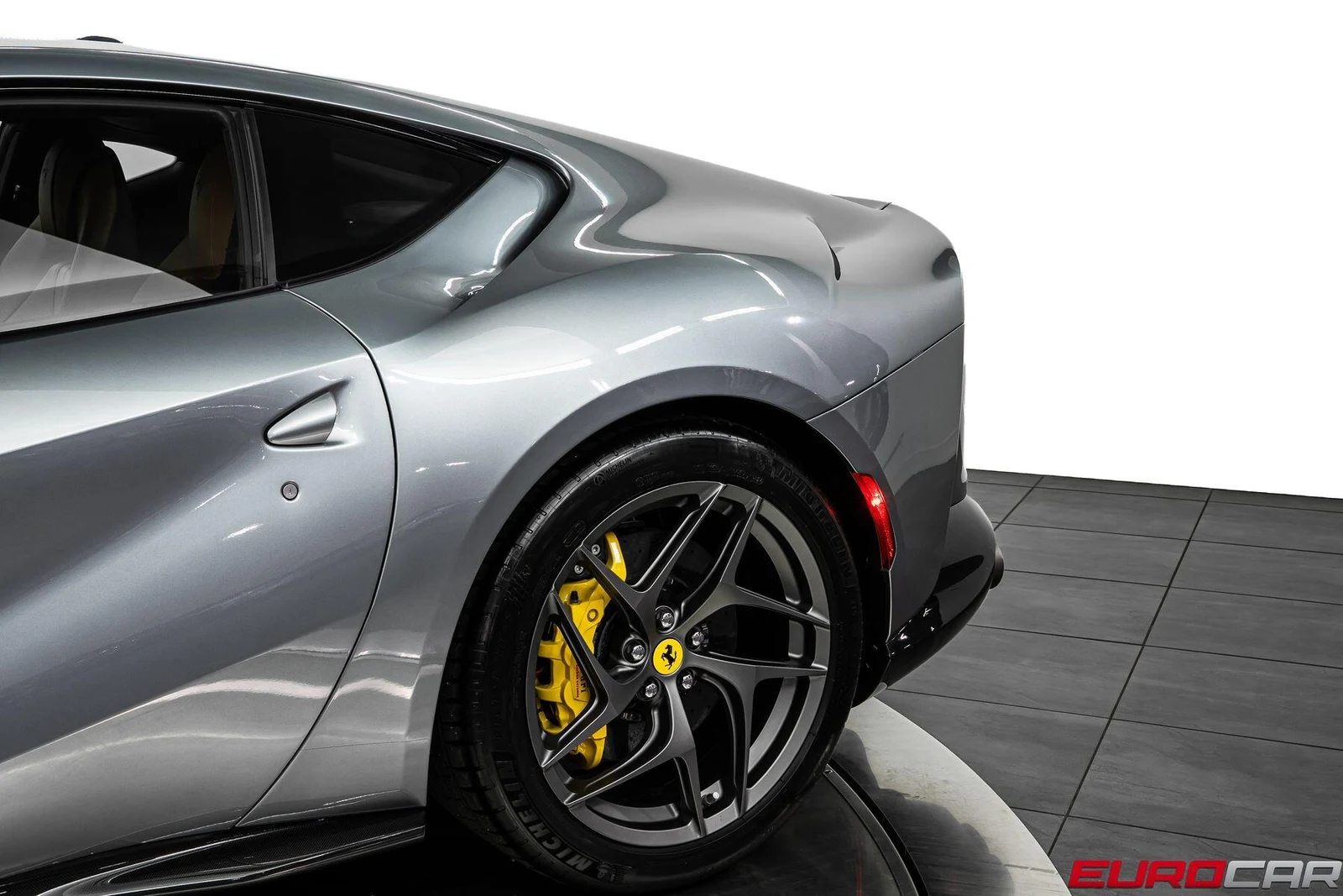 2020 Ferrari 812 Superfast, 17/20