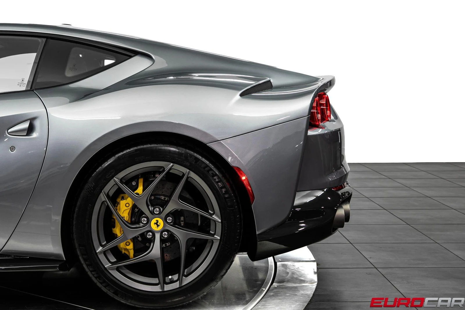 2020 Ferrari 812 Superfast, 18/20