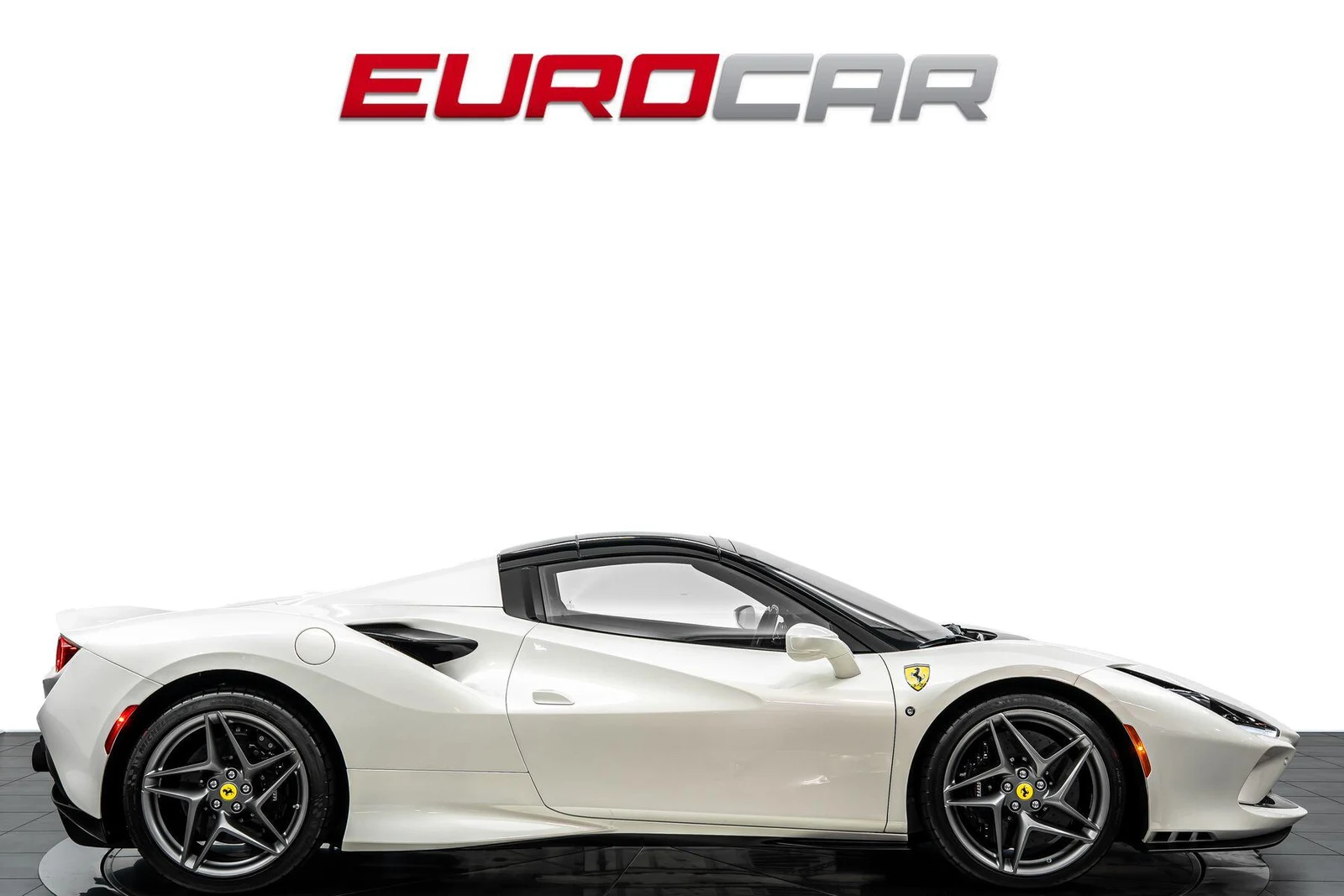 2023 Ferrari F8 Spider, 7/20