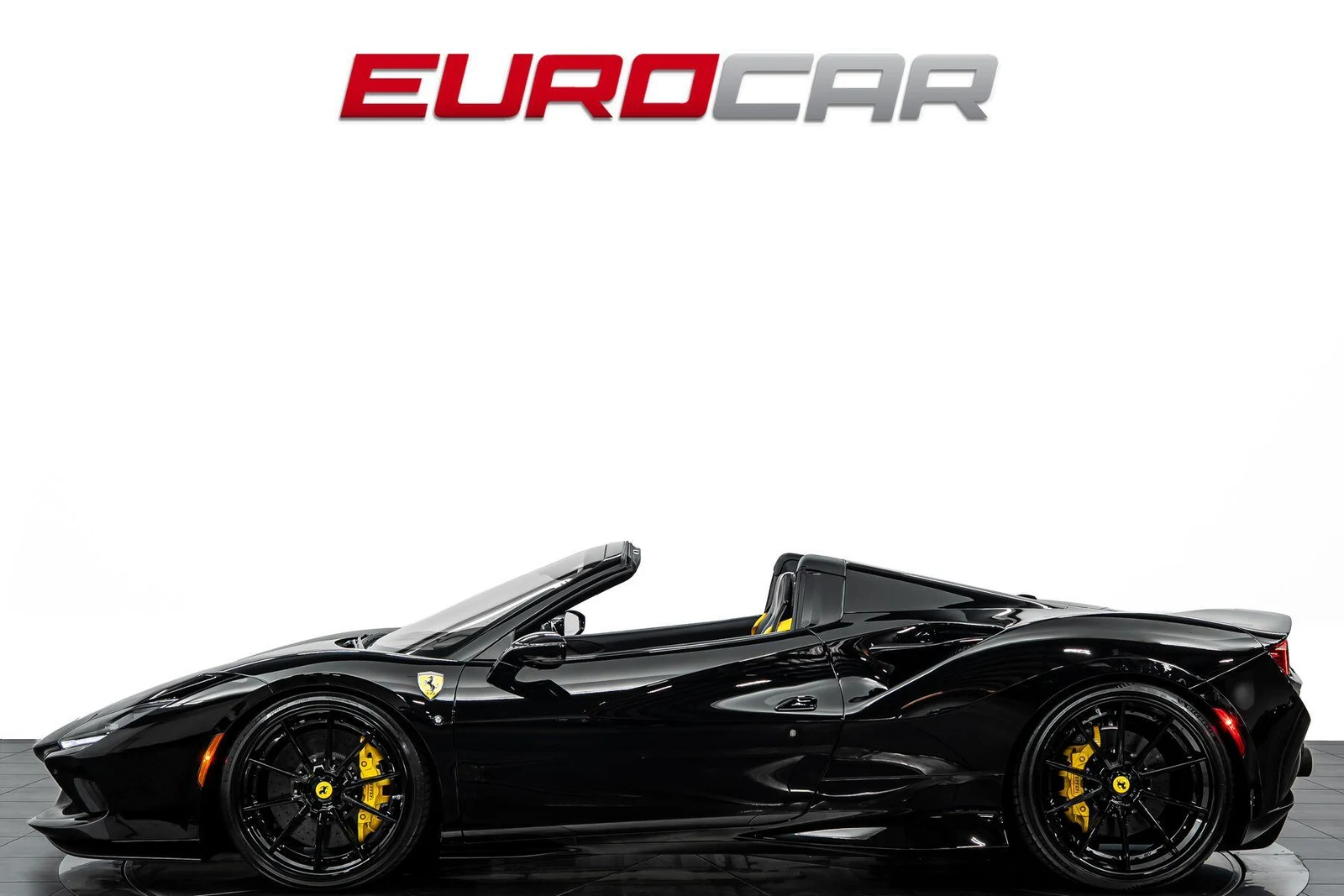 2022 Ferrari F8 Spider, 2/20