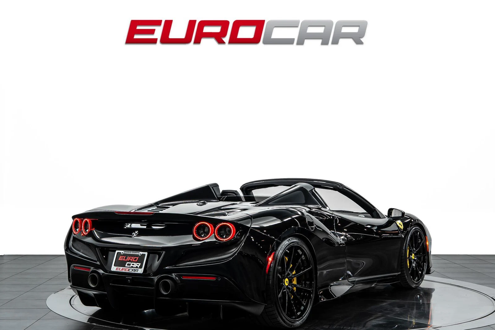 2022 Ferrari F8 Spider, 6/20