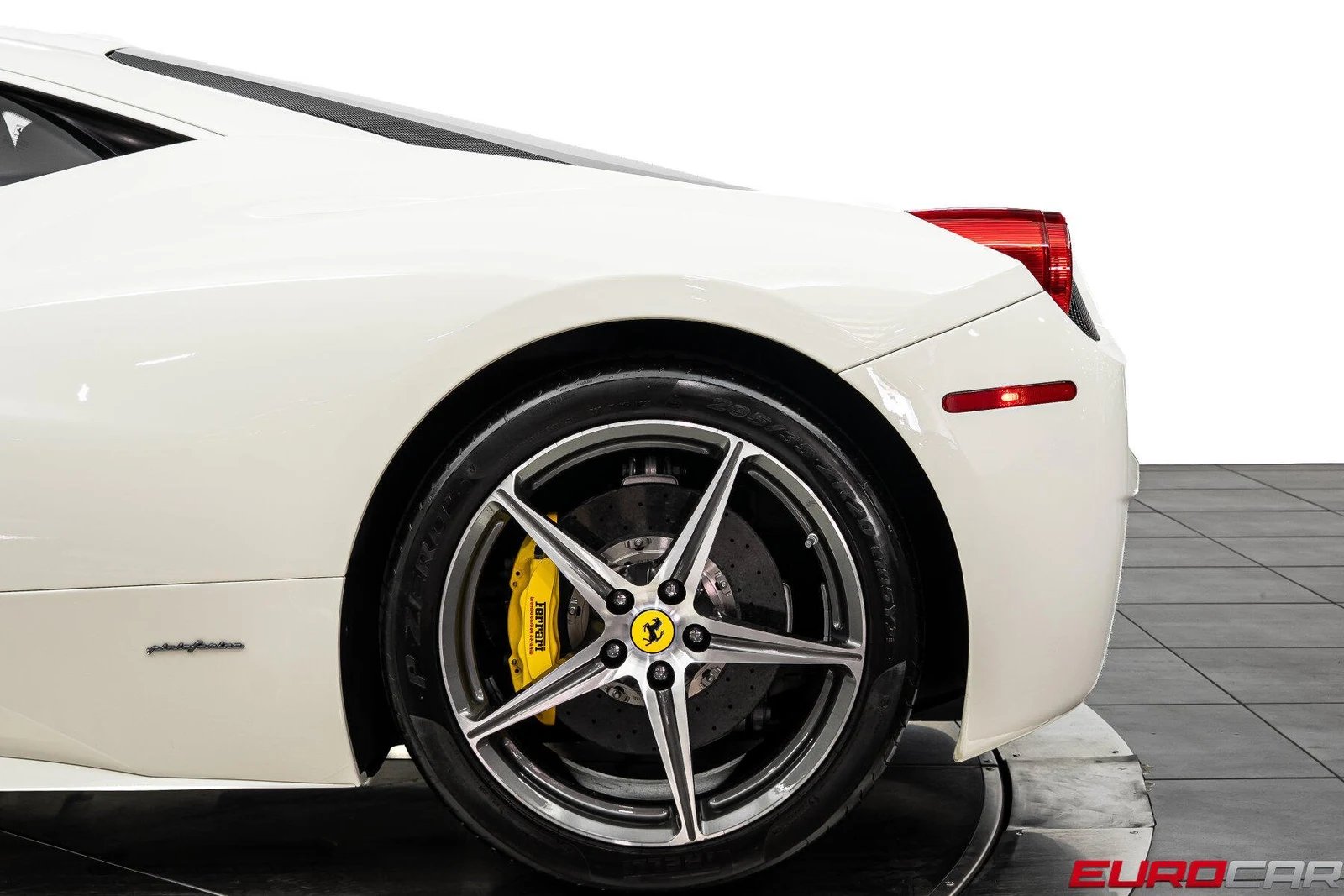 2015 Ferrari 458 Italia, 16/20