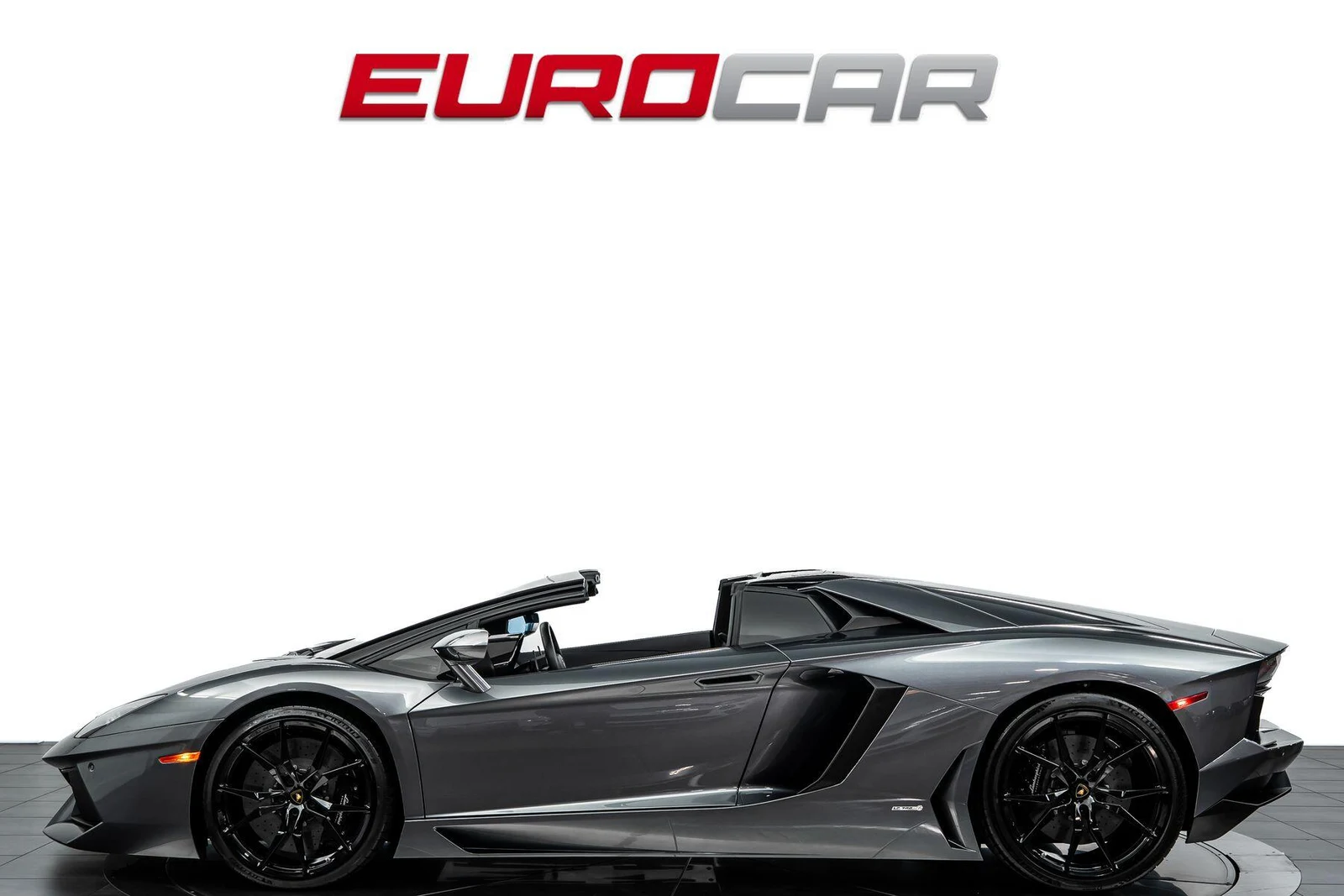 2014 Lamborghini Aventador LP 700-4 Roadster, 2/20