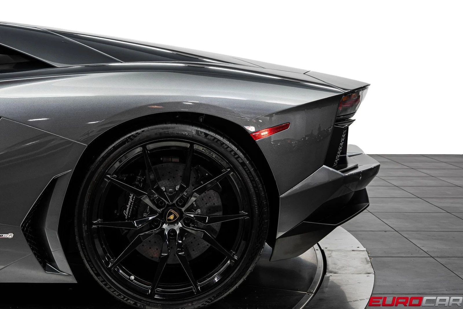 2014 Lamborghini Aventador LP 700-4 Roadster, 20/20