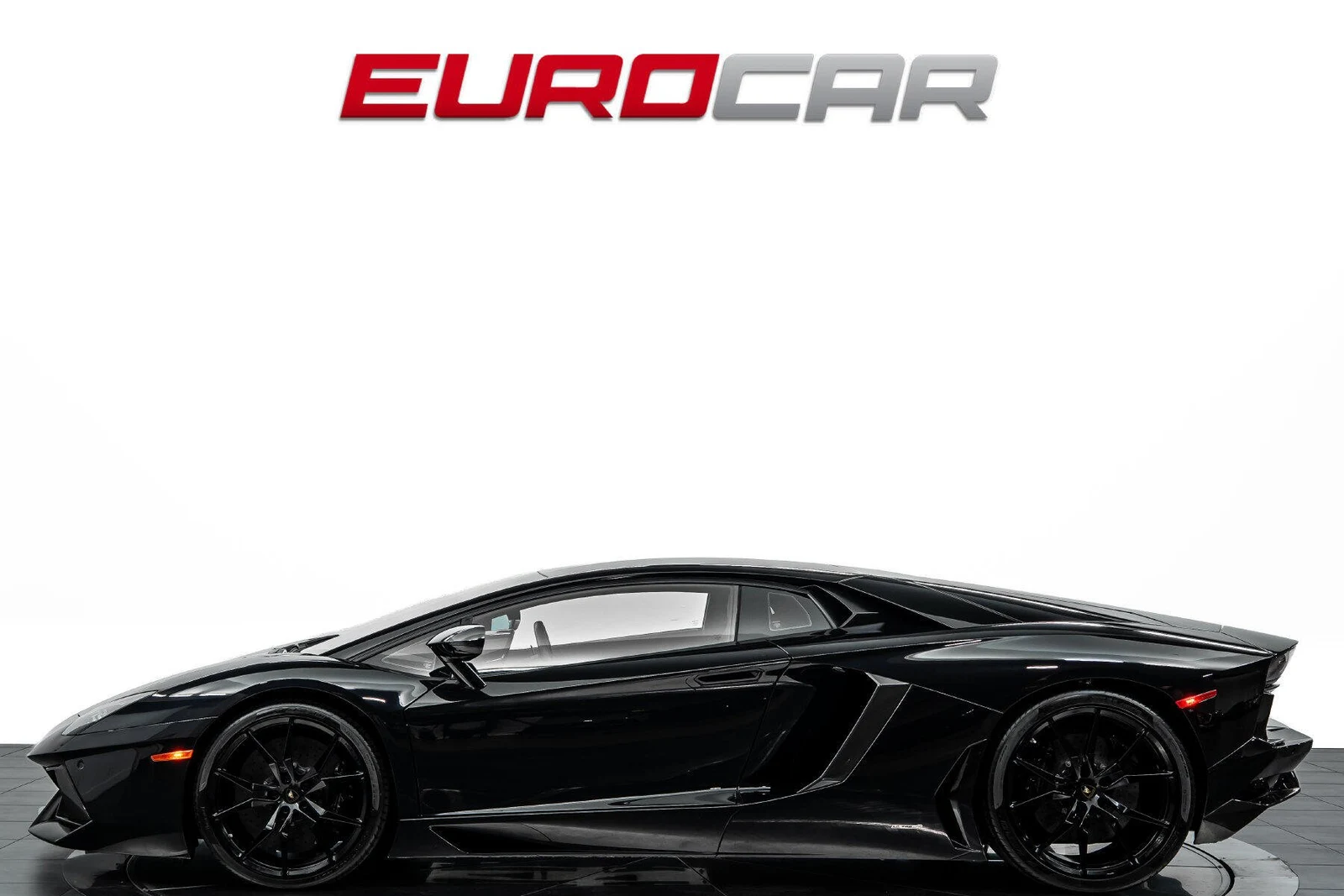 2014 Lamborghini Aventador LP 700-4, 2/20