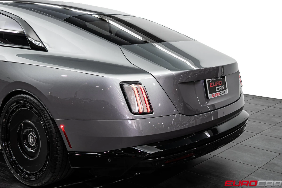 2026 Rolls-Royce Spectre Black Badge, 17/20