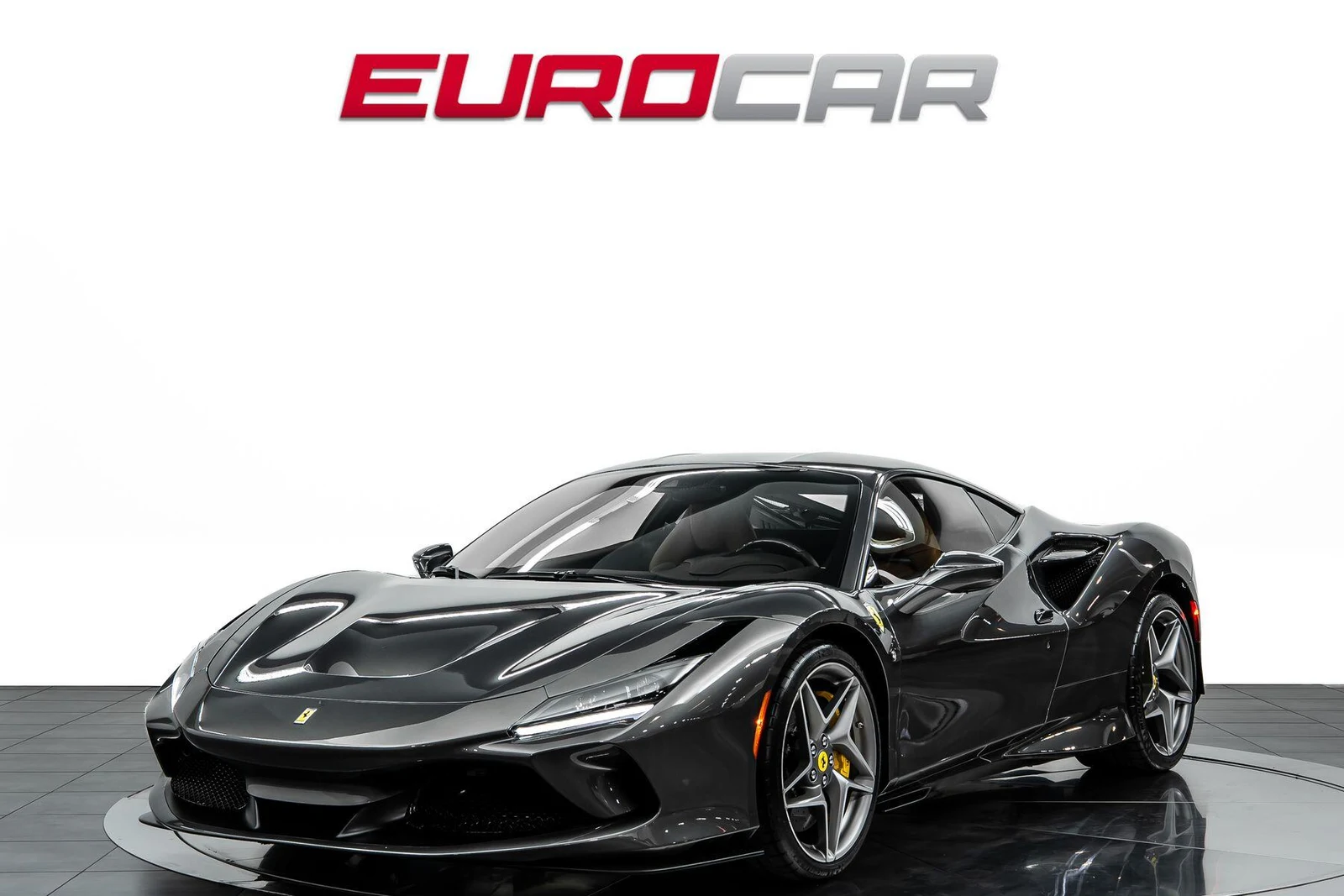 Ferrari F8 Tributo · Grigio Silverstone Metallic · Eurocar OC