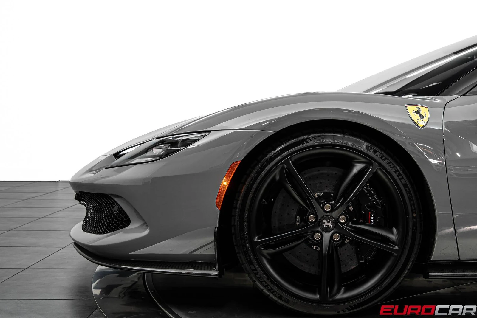 2024 Ferrari 296 GTS, 19/20