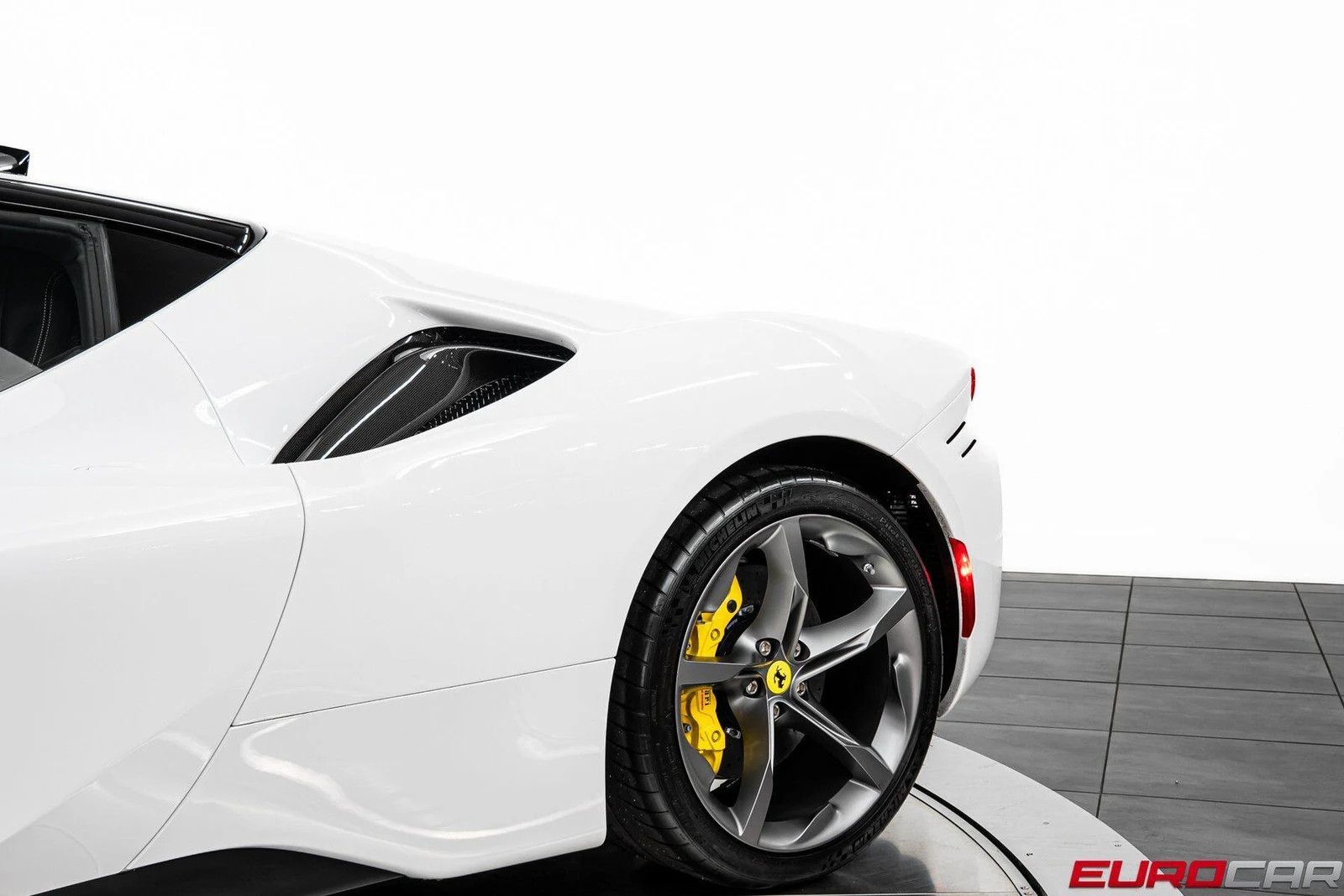 2022 Ferrari SF90 Stradale, 19/20