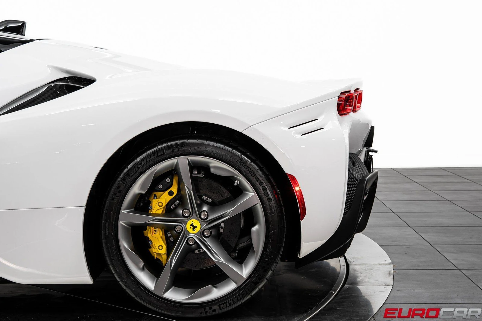 2022 Ferrari SF90 Stradale, 20/20
