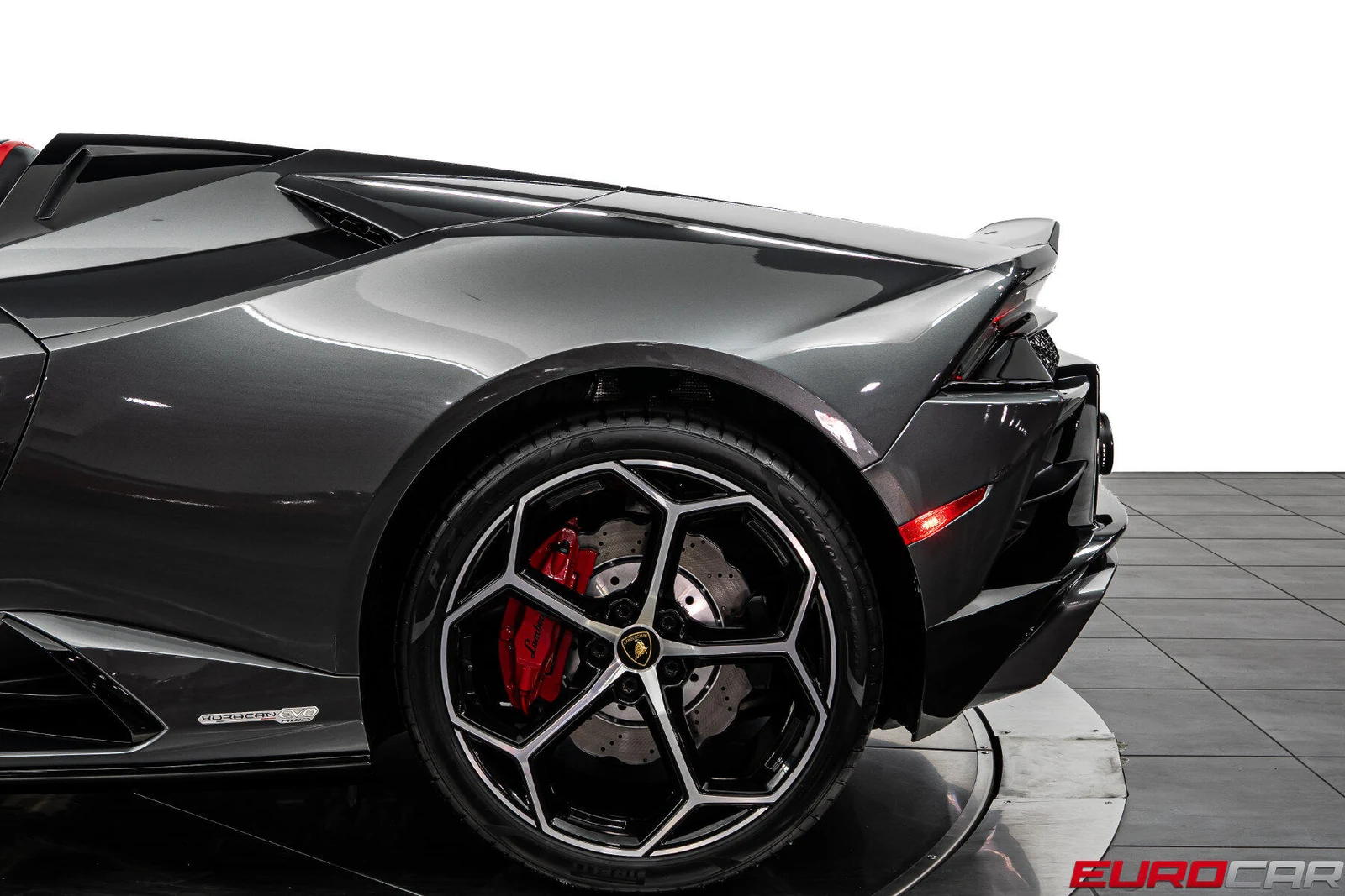 2021 Lamborghini Huracán EVO RWD Spyder, 19/20