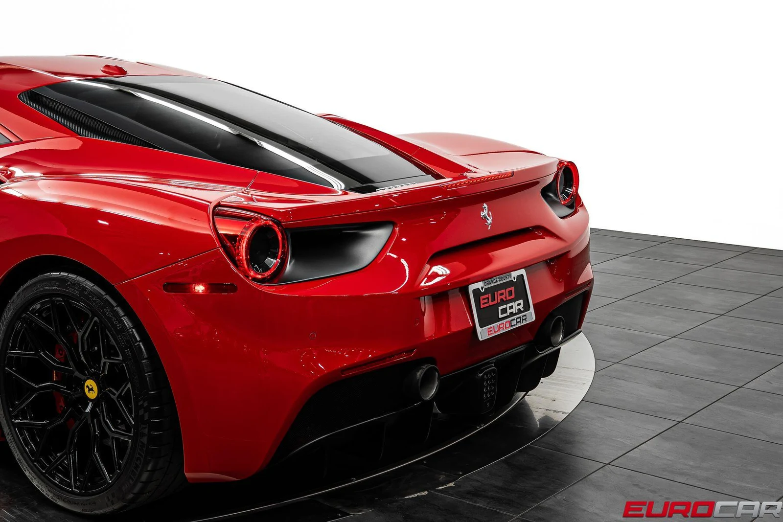 2017 Ferrari 488 GTB, 19/20