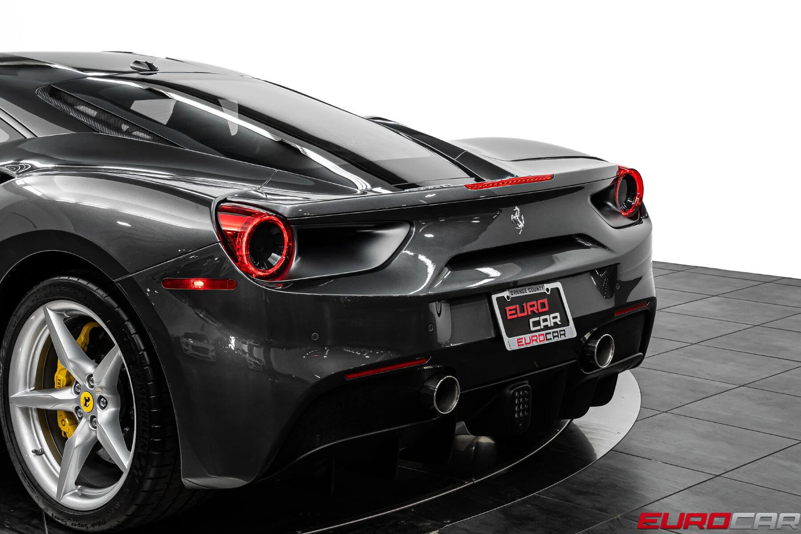2018 Ferrari 488 GTB, 19/20
