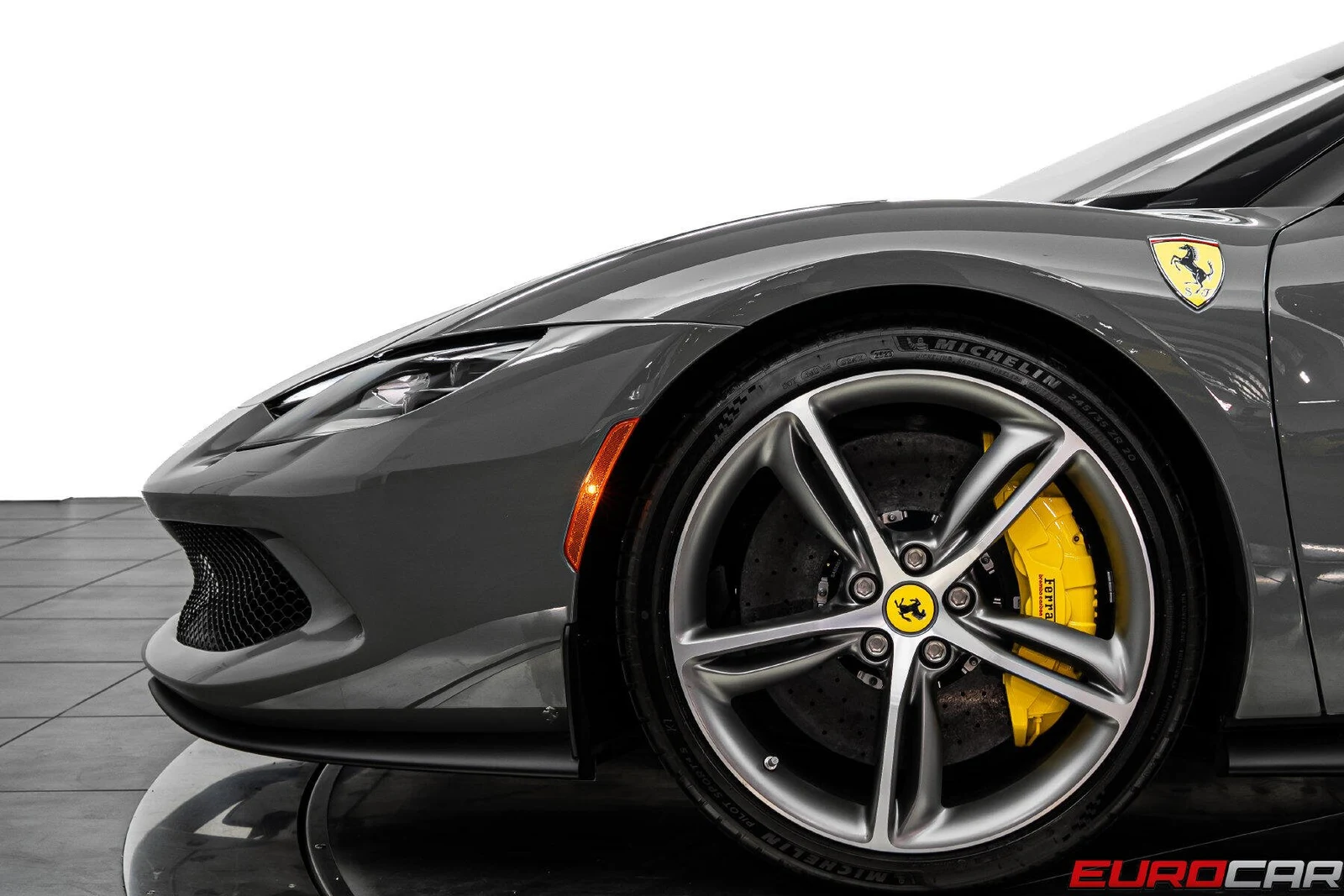 2023 Ferrari 296 GTB, 16/20