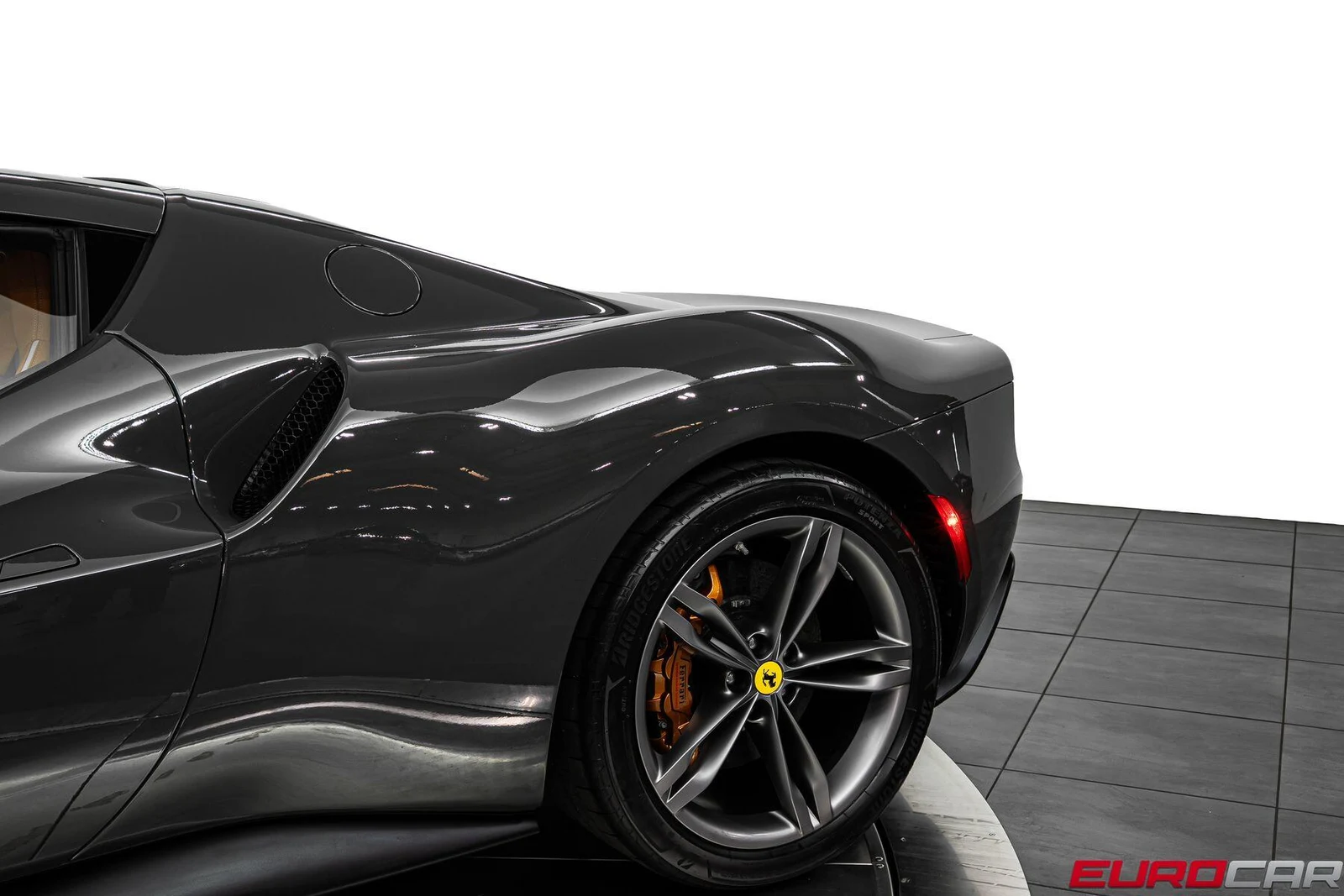 2024 Ferrari 296 GTB, 16/20