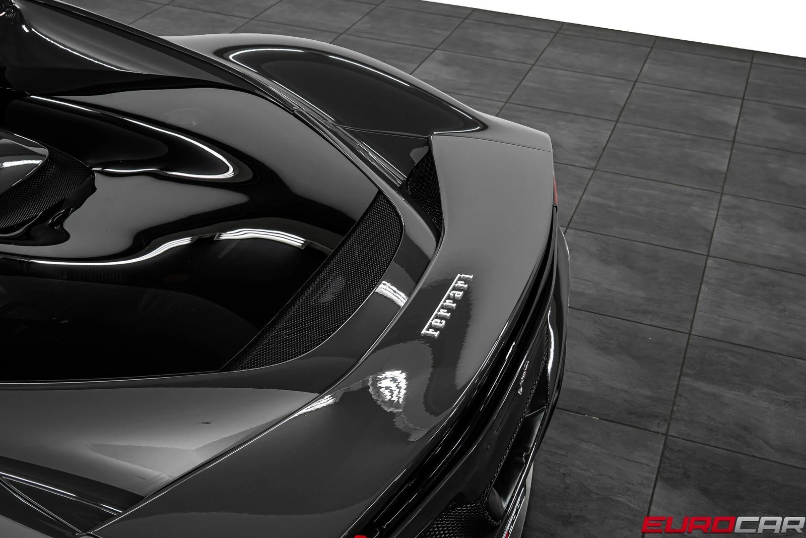 2024 Ferrari 296 GTB, 19/20