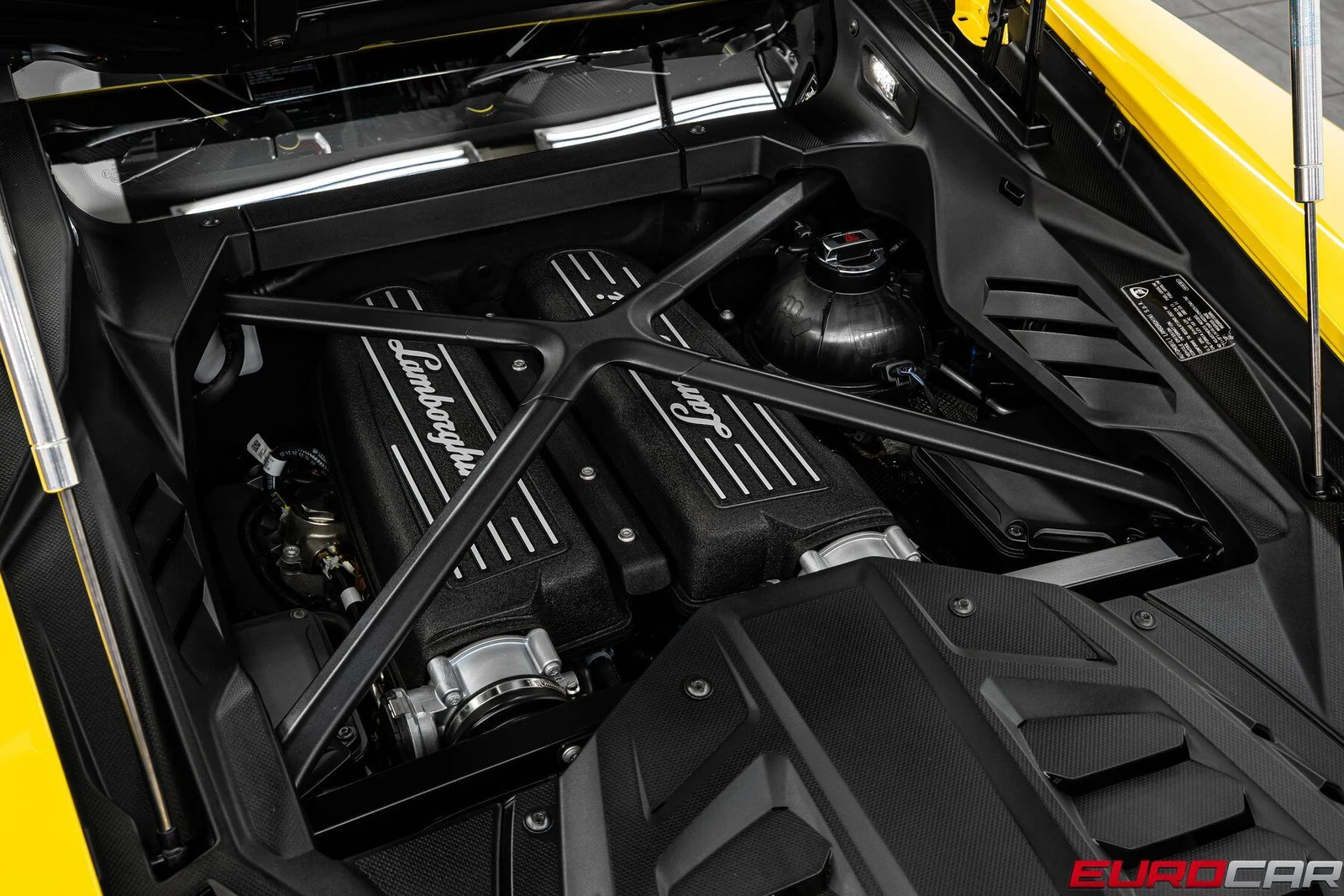 2021 Lamborghini Huracán EVO RWD, 19/20