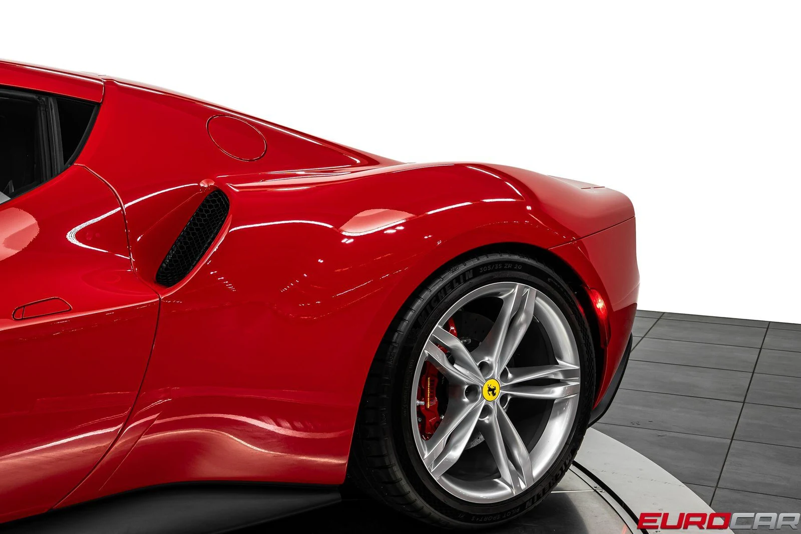 2023 Ferrari 296 GTB, 17/20