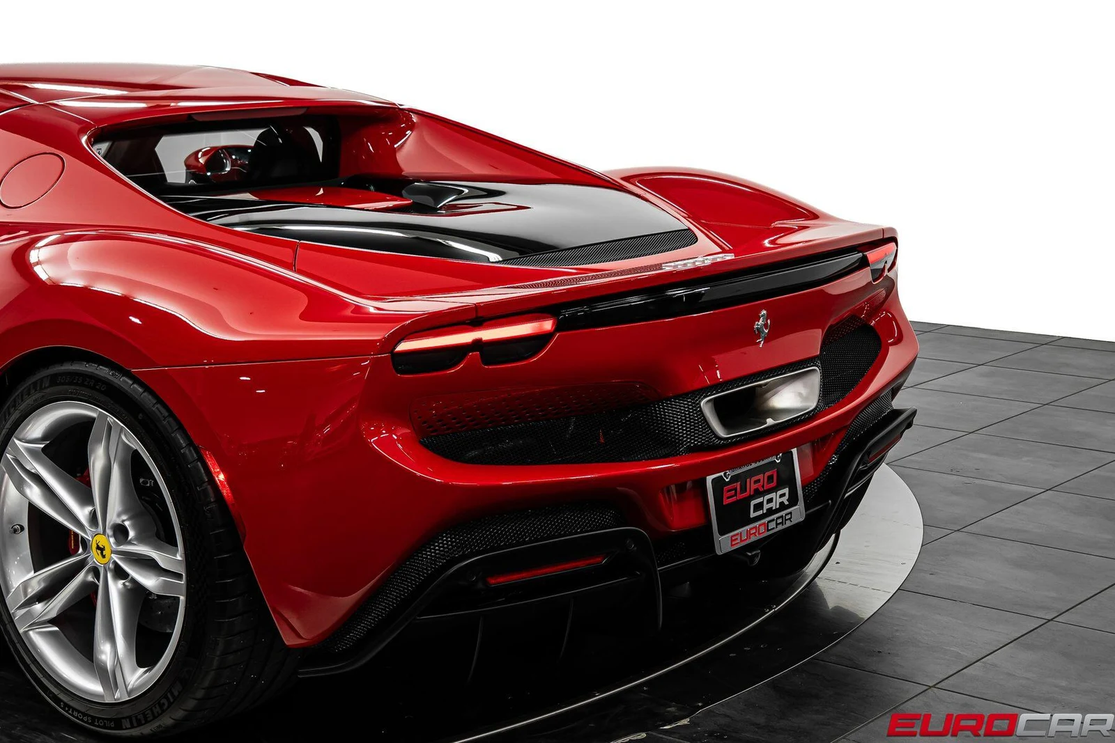 2023 Ferrari 296 GTB, 18/20