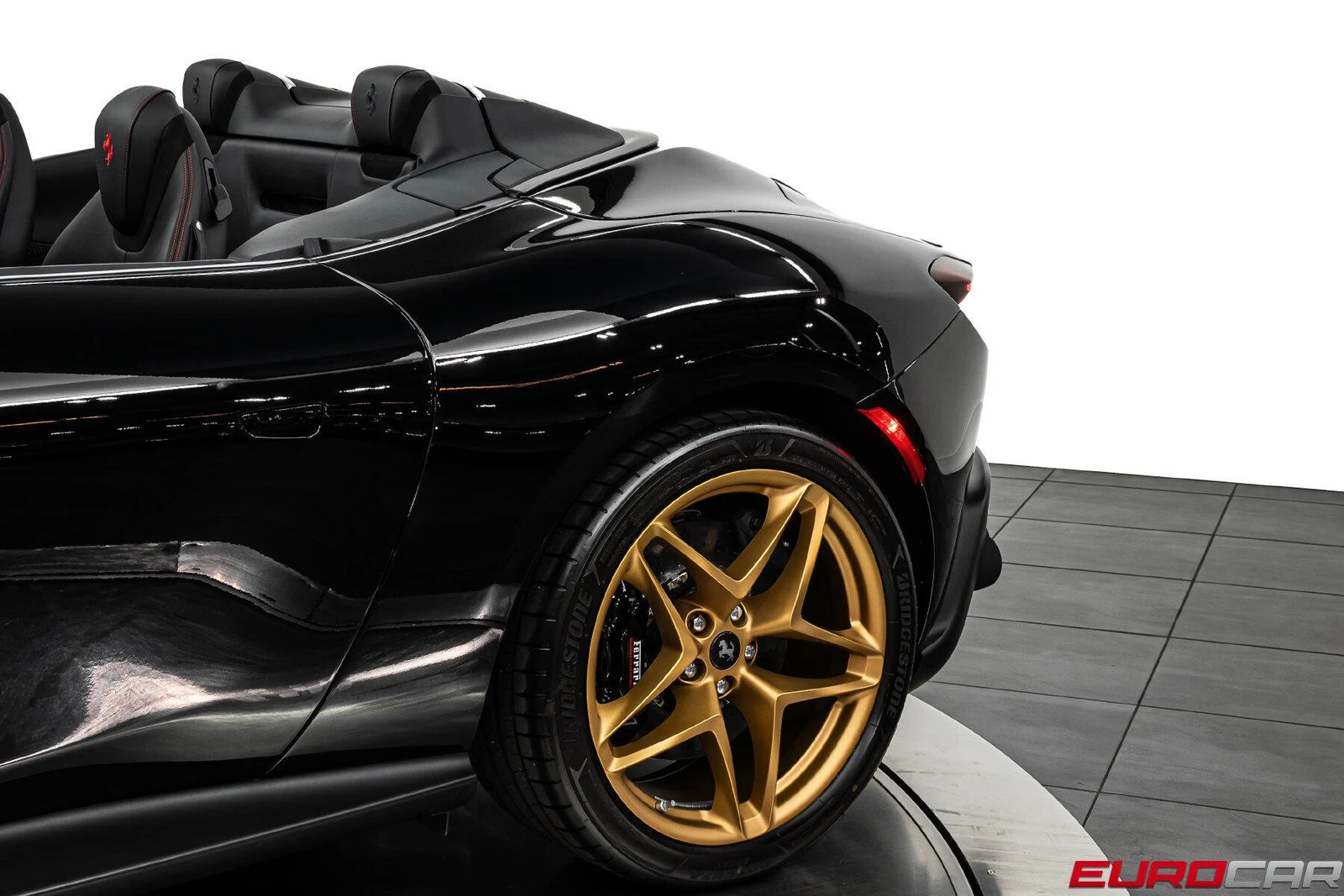2026 Ferrari Roma Spider, 17/20