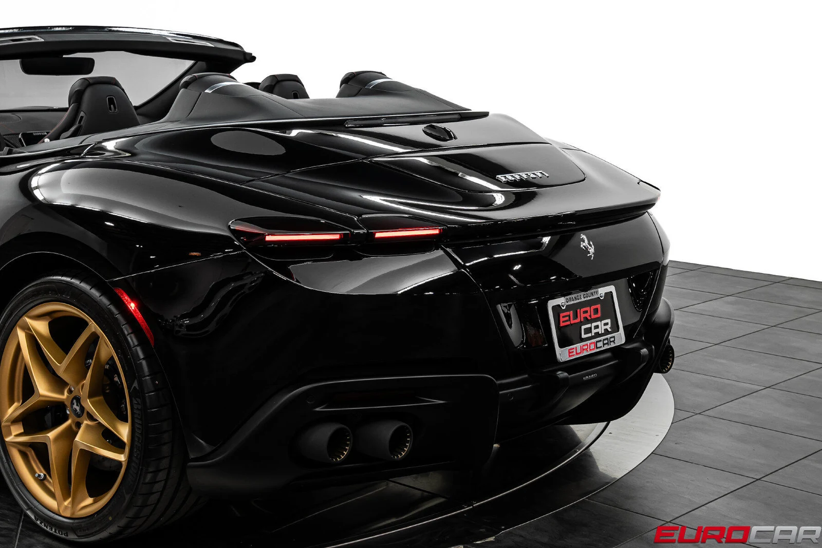 2026 Ferrari Roma Spider, 19/20